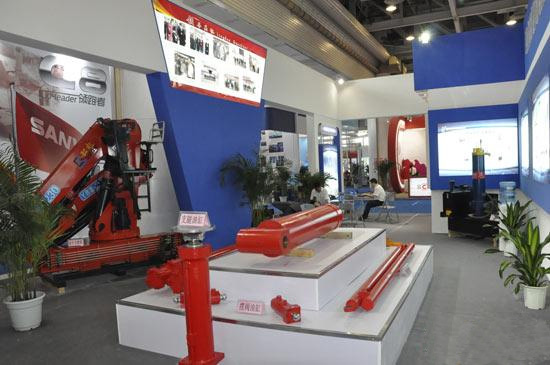 湖北龙岩(yan)浩发机械制造有(you)限责任公司(AI智能(neng)站)展區風采